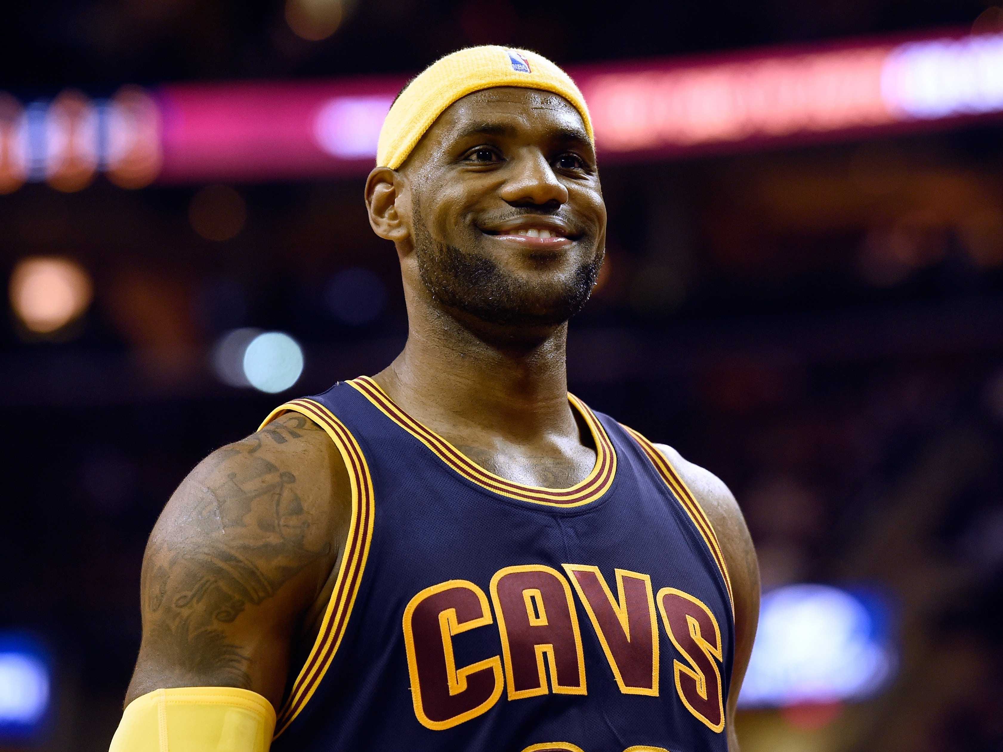 LeBron James is going to keep signing 1-year contracts, and it's going ...