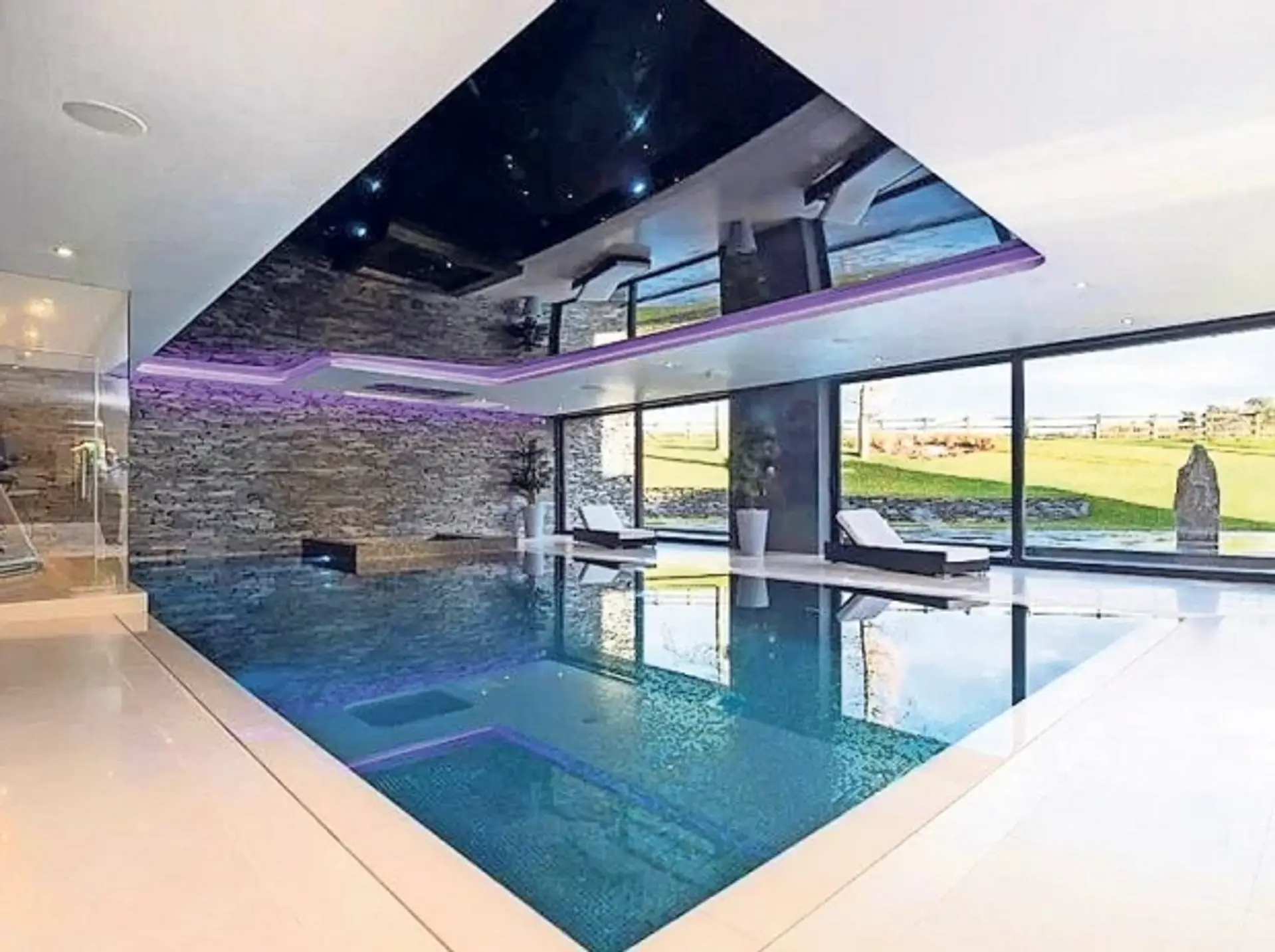 Cristiano Ronaldo will live in stunning multi-million pound mansion after  returning to Man United - Football | Tribuna.com