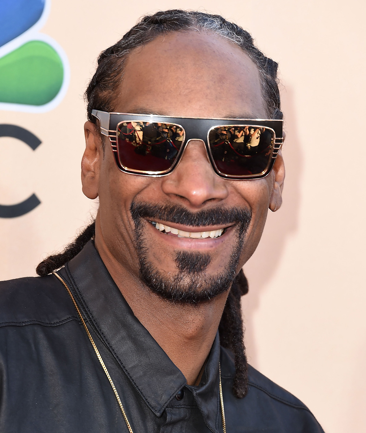 Snoop Dogg Invests in Eaze Weed Delivery Startup | Time