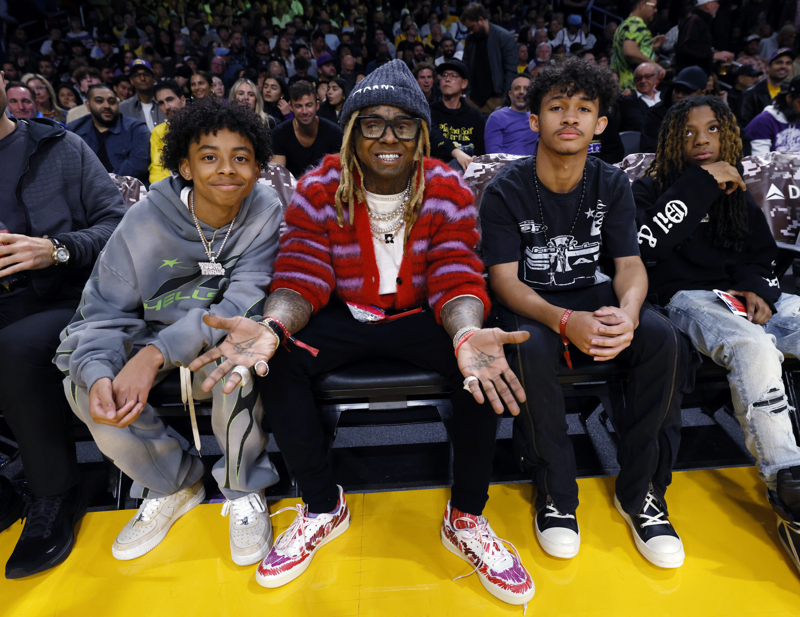 Lil Wayne Shares Wholesome Thanksgiving Family Photo With His Kids