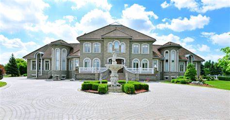 This is what a $3.3 million mansion looks like in Brampton