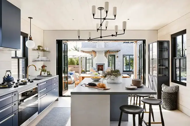 Dave Portnoy’s guesthouse kitchen