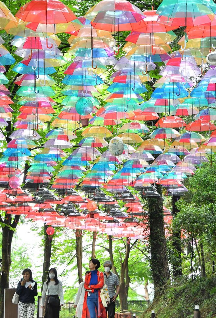 Hidden Wonders of Japan] 'Umbrella Sky' Brightens Moominvalley Park | JAPAN  Forward