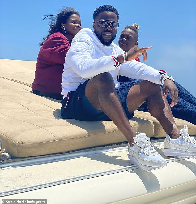 To show his affection for his wife, Kevin Hart invested millions of dollars  to celebrate his wife's birthday on a luxury yacht - News