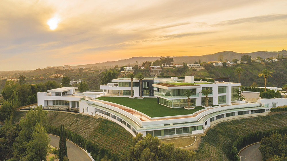 Inside Master P's $550 Million Mansion: America's Largest, Most Expensive Home - HoangGA