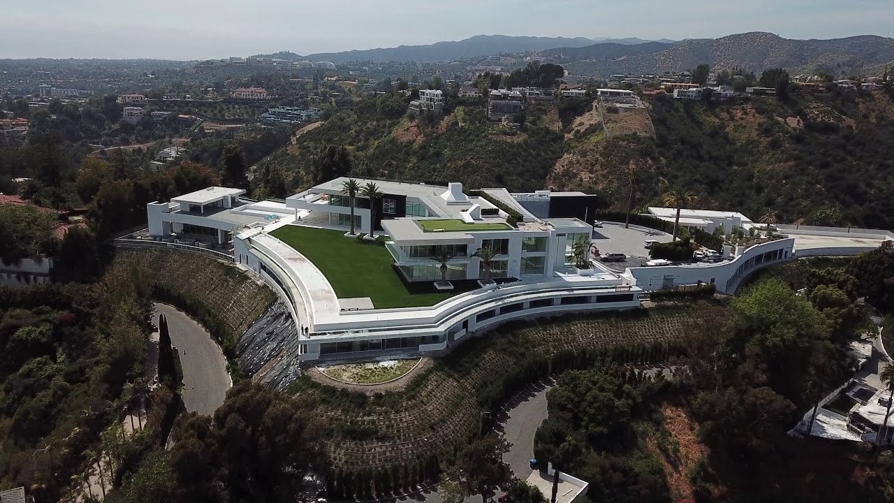 Inside Master P's $550 Million Mansion: America's Largest, Most Expensive Home - HoangGA