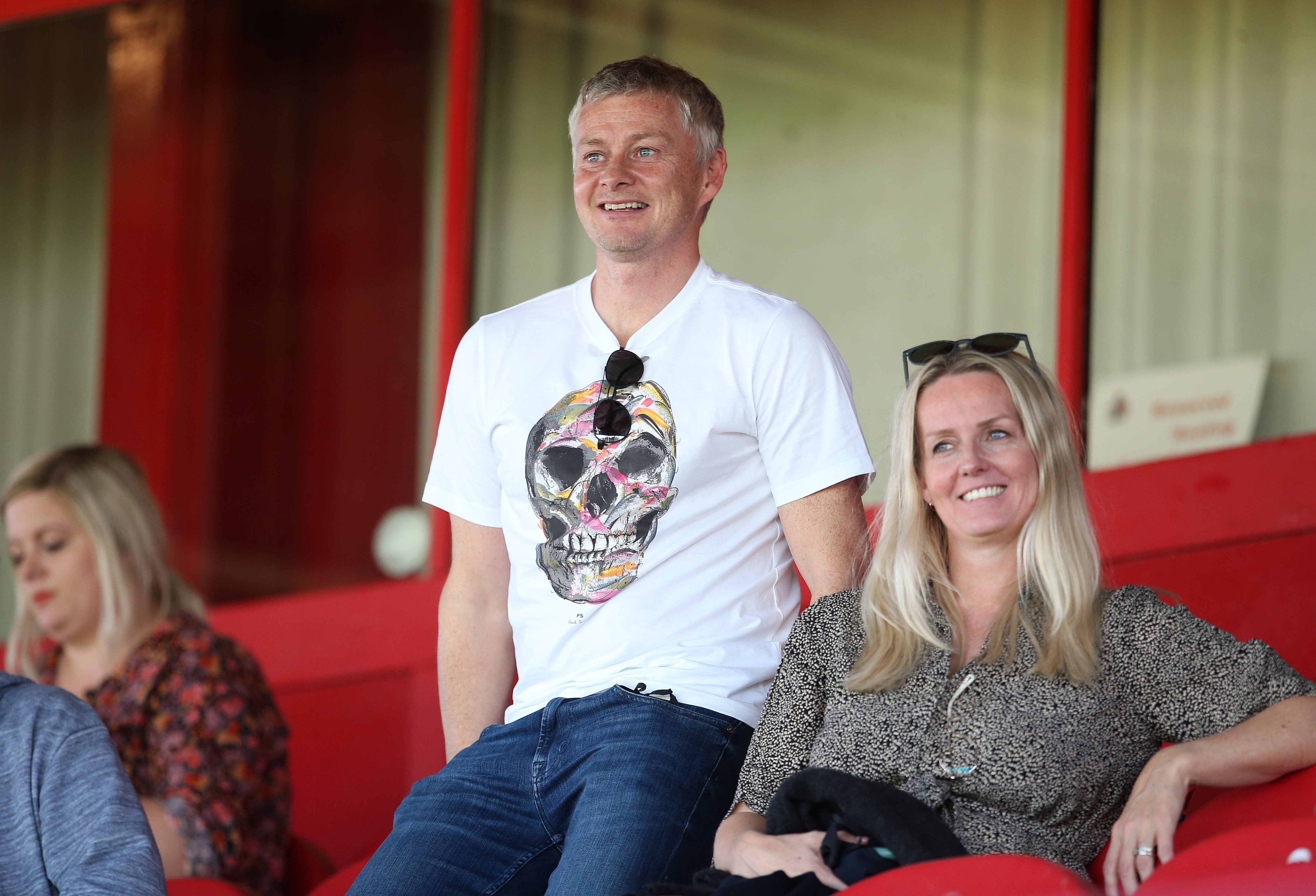 Ole Gunnar Solskjaer's daughter Karna makes debut for Man United Women with  proud parents in attendance for history-making appearance | talkSPORT